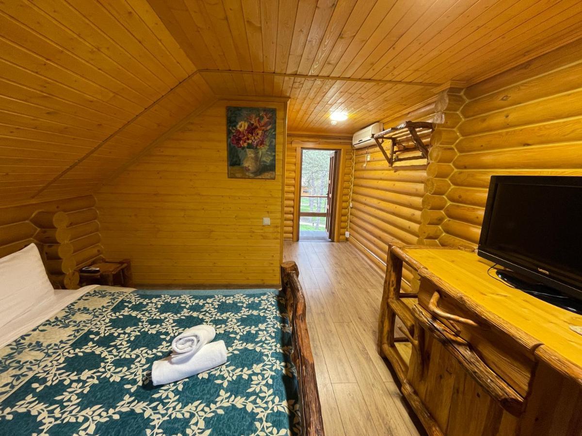 Sky Land Camping & Resort Cricova Экстерьер фото